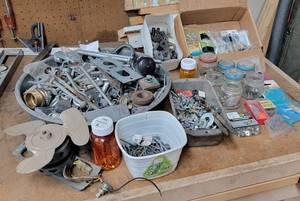 lot 4065 image: Large Lot of Hardware