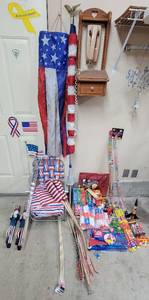 lot 4085 image: Patriotic Decor - Flags - Fireworks