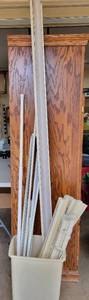lot 4093 image: Blinds and Tension Rods