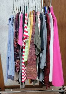 lot 1620 image: Womens Clothing - Size 1X - Tops