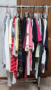 lot 1622 image: Womens Clothing - 2X - Tops