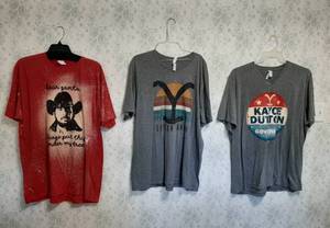 lot 1627 image: Yellowstone Womens clothing (2)2XL and 1(XL)