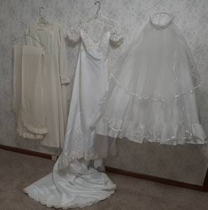 lot 1648 image: Wedding Dress, Veil and Slip