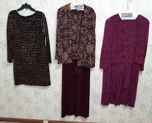 lot 1649 image: Womens Evening Dresses - (2) Size 16 and (1) 22