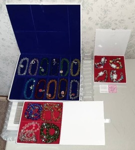 lot 1658 image: Willabee And Ward Jewelry and Watches - Keepsake Boxes and Wood Storage Box
