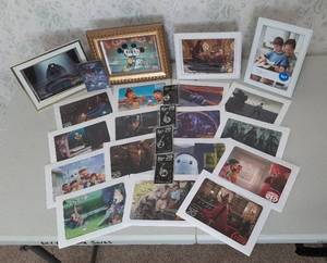 lot 1659 image: Disney Movie Club 20 Year Anniversary Pendants and Lithograph Collection