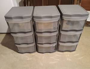 lot 3023 image: (3) 3 Drawer Plastic Storage Containers on Wheels