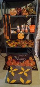 lot 3025 image: Fall Decor and Handmade Quilt 86 x 104 - Shelf Not Included
