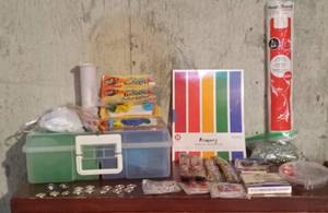 lot 3033 image: Plastic Multi Storage Container and Crafts