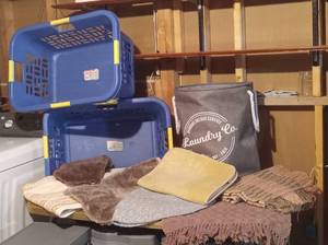 lot 3038 image: 3 Laundry Baskets and Rugs