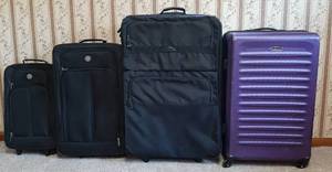 lot 1701 image: Luggage