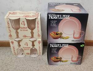 lot 1718 image: Vintage Arcoroc Rosaline Pink Swirl (2) 12pc Set and (8) Arcorac Luminarc Rosaline Pink Swirl 8 12 oz Goblet