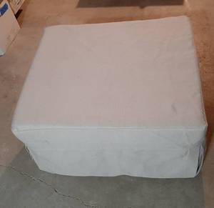 lot 3045 image: Folding Bed Ottoman