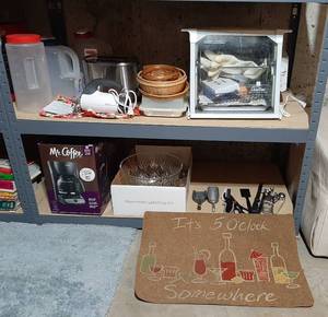 lot 3047 image: Showtime Rotisserie & BBQ and other Kitchen Essentials