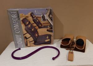 lot 3076 image: Body Comfort Massaging Seat Cushion, Foot Warmer & Massager and Back Nobber