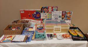 lot 3094 image: Crayons, Coloring Books, Activity Books and Colored Pencils