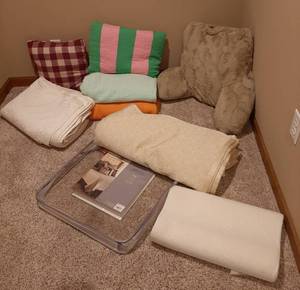 lot 3104 image: Jennifer Lopez King Coverlet and Other Bedding and Lounger Pillow