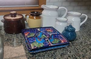 lot 503 image: Ceramic Dishes