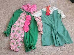 lot 515 image: Vintage Kids Girl Scout Uniform and Clown Outfit