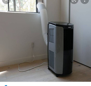 lot 34172 image: Tosot Portable Air Conditioner