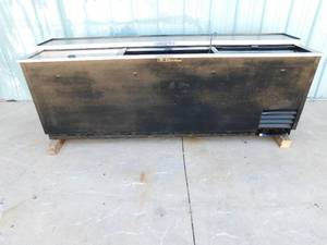 lot 1708 image: True 95 Inch Bottle Box