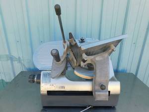 lot 1717 image: Hobart 12 Inch Automatic Slicer