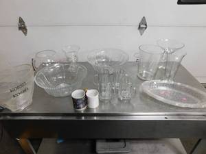 lot 1739 image: Large Lot of Misc. Glass and Plastic Ware