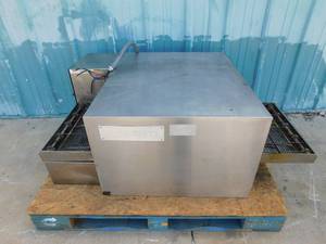 lot 1730 image: Blodgett Electric Pizza Conveyor Oven