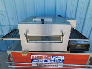 lot 1732 image: Lincoln Impinger Pizza Conveyor Oven