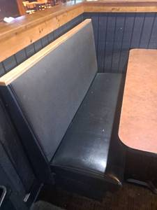 lot 2570 image: Restaurant Booths