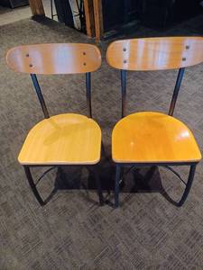 lot 2602 image: Restaurant Dining Chairs (2)