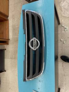 lot 13 image: Nissan grill