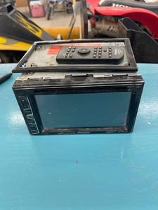 lot 21 image: pioneer head unit