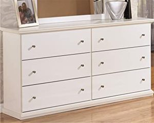 lot 3490 image: Ashley Furniture White 6 Drawer Dresser 62x16x34H