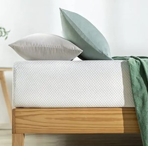 lot 8456 image: Full Size Mattress