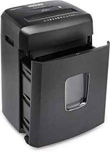 lot 1927 image: Amazon Basics Paper Shredder