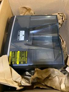 lot 38039 image: Amazon Basics 12 Sheet Cross Cut Paper Shredder With Pullout Basket B07VPQHZHC