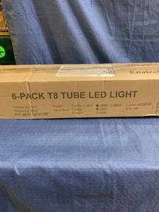 lot 38077 image: 6 Pack T8 Tube LED Light 40W