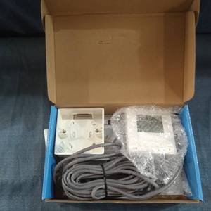 lot 56102 image: Alorair Remotely Control And Monitor Your Dehumidifie, White