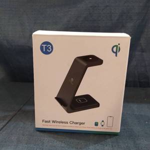 lot 56140 image: Fast Wireless Charger Stand T3