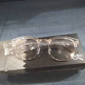 lot 56144 image: Anti Blue Light Set Of 3 Glasses And Sleeves