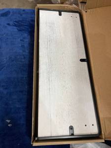 lot 56283 image: ZGO PAIR OF FLOATING SHELVES RUSTIC WHITE WOOD