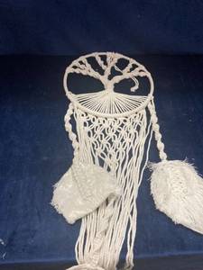 lot 56295 image: KNITTED WHITE MOONCATCHER