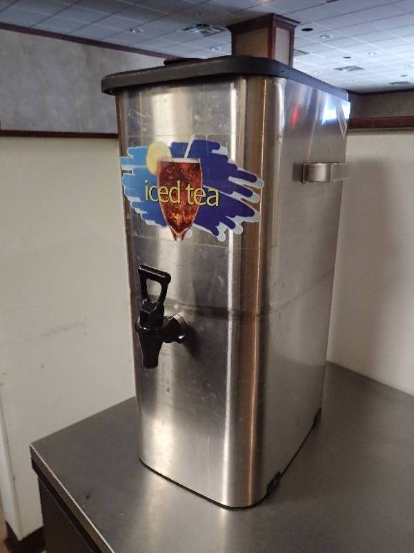 lot 2052 image: Iced Tea Dispenser
