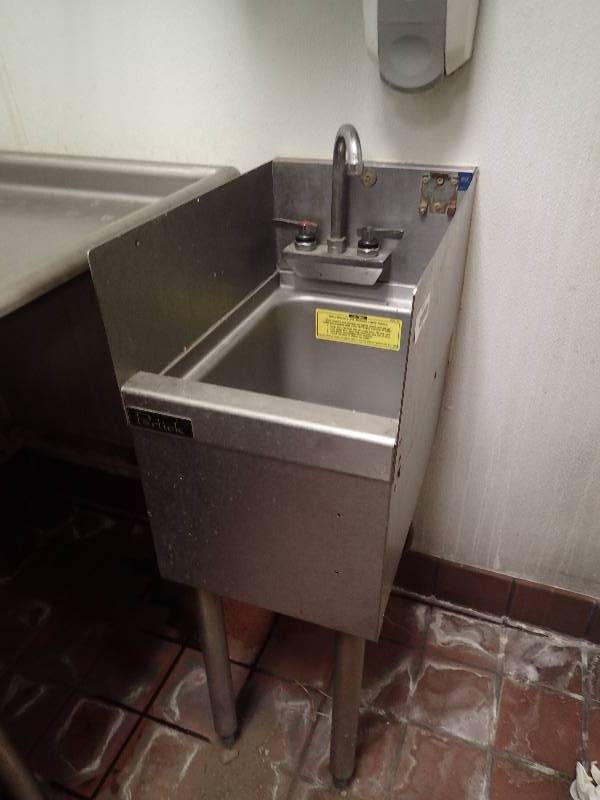 lot 2072 image: Perlick Hand Sink