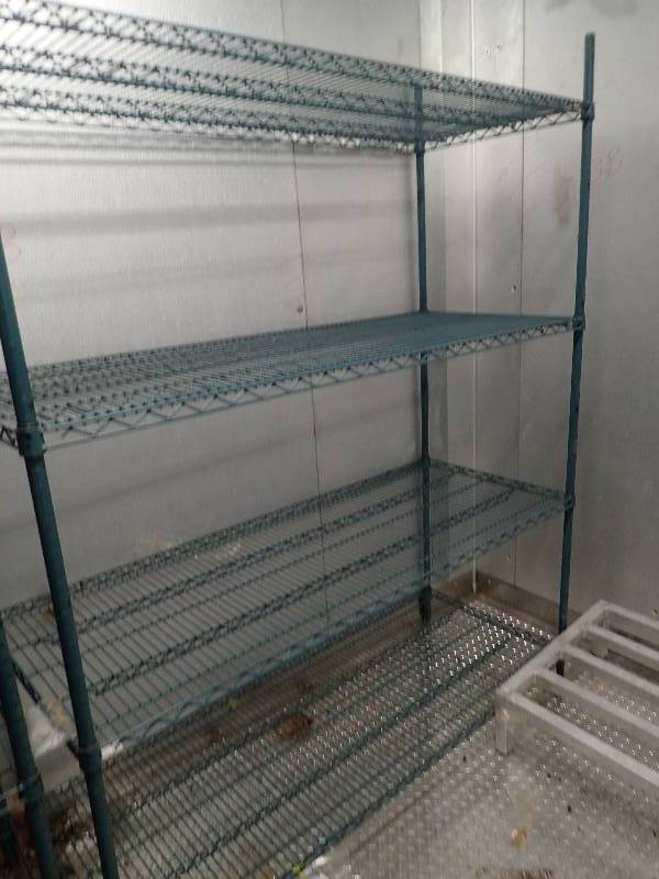 lot 2098 image: (4) Tier Wire Metal Metro Rack