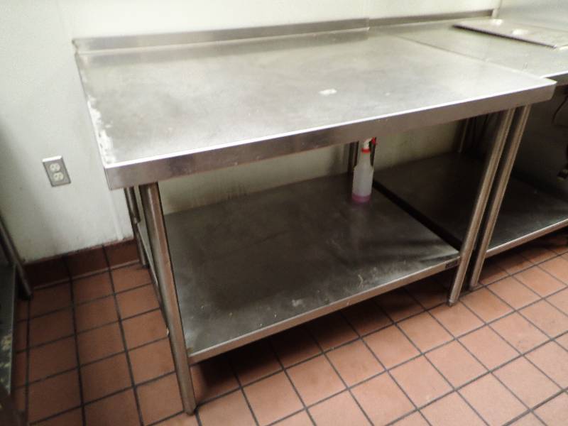 lot 2108 image: Fully Stainless 48x36 Work Table