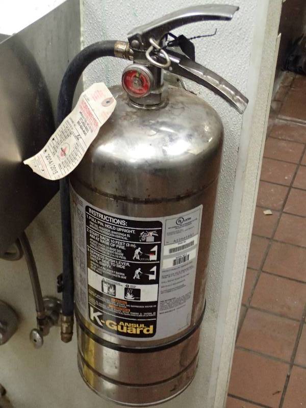 lot 2131 image: Ansul Guard Class K Fire Extinguisher