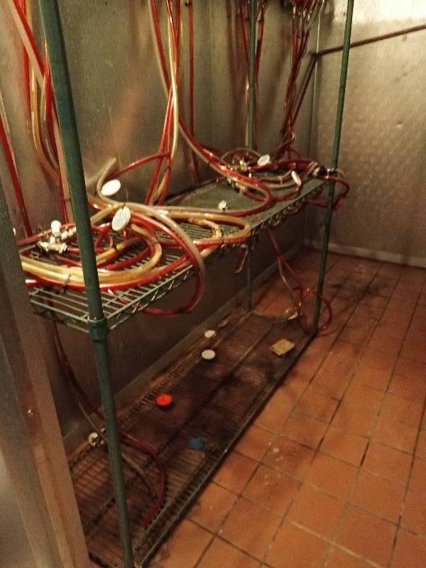 lot 2137 image: (3) Tier Wire Metal Metro Rack