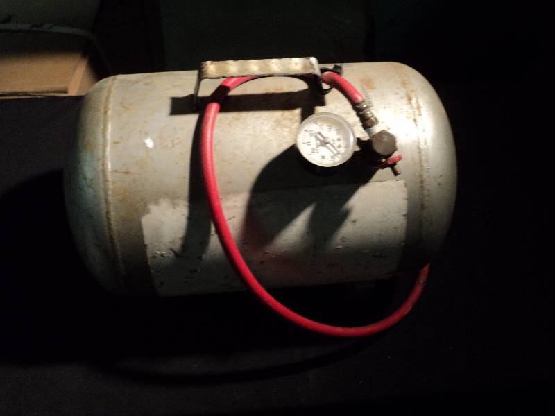 lot 5022 image: Air Bubble, 160 lbs., 5 gallon- unbranded, untested